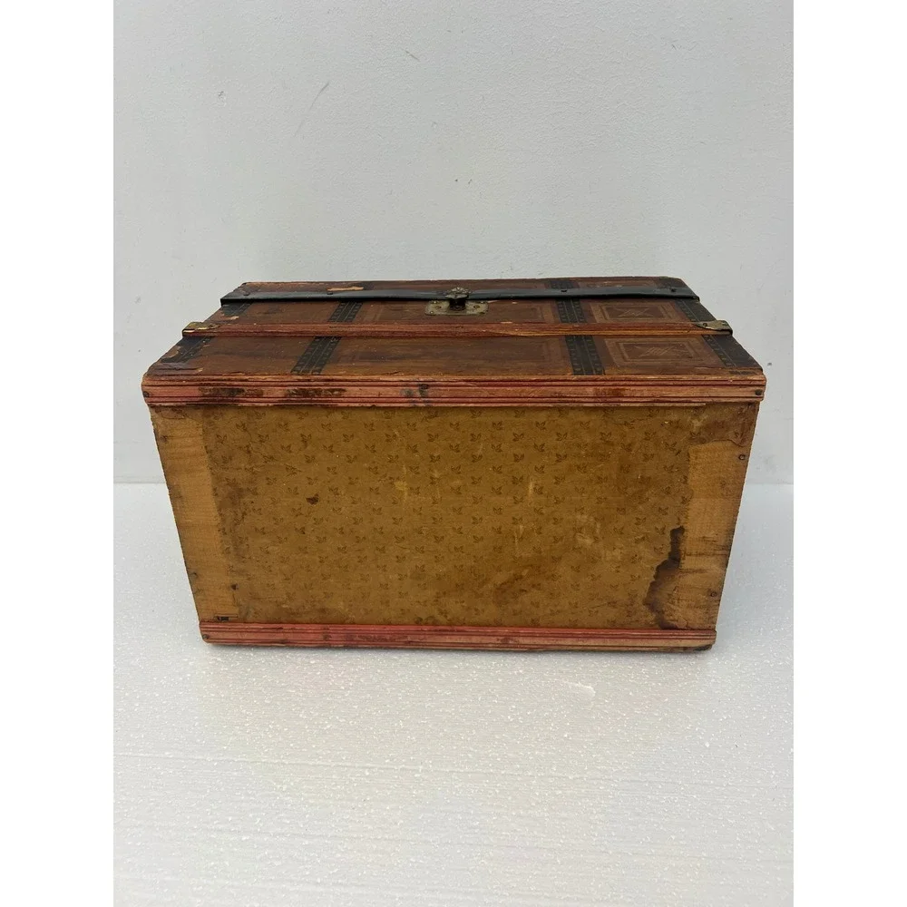 Wood Dollhouse Steamer Trunk Miniature Antique Storage Box Chest SALESMAN SAMPLE